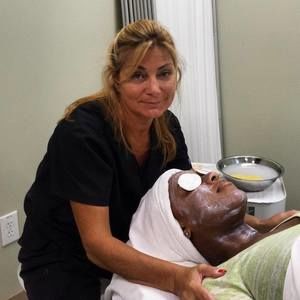 Meet your Posher, Ann marie pinky